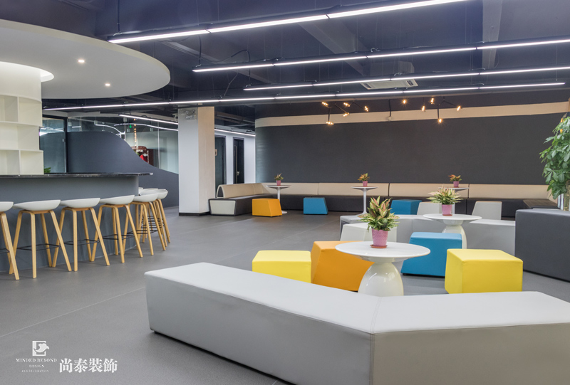 休閑區(qū)裝修實拍圖