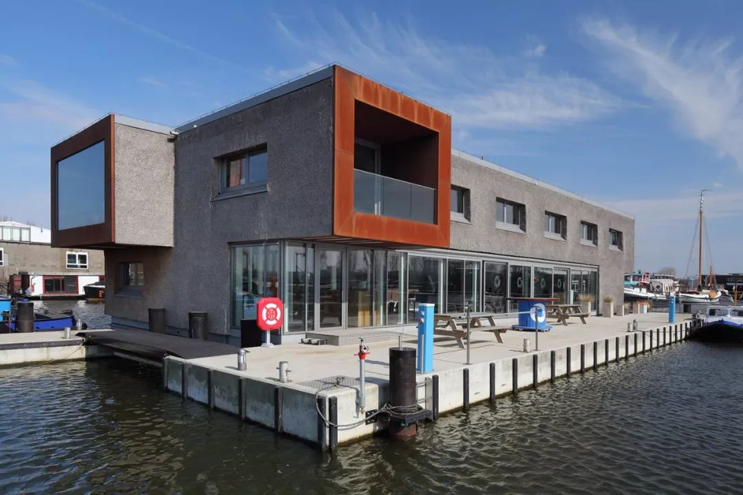 會(huì)航行的辦公室設(shè)計(jì)效果圖